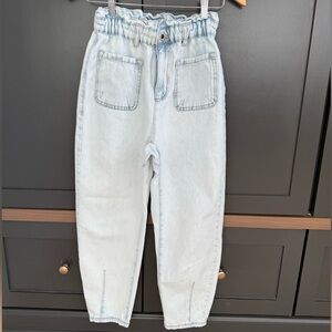 Zara Denim Light High Waisted Paperbag ankle Jeans w/ Front Pockets • 4 •